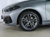 BMW 118 i Sport Line LED Navi Sportsitze LenkHZG