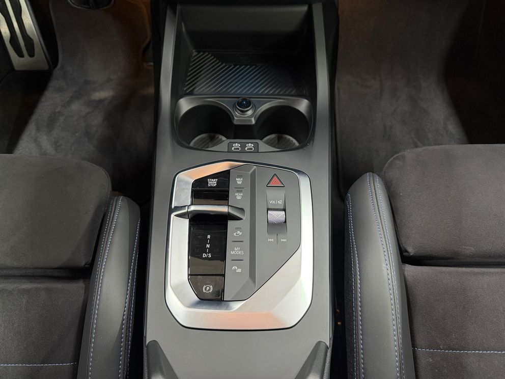 BMW M135 i xDrive M Sport Pro Tansanitblau+H&K