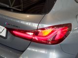 BMW M135 i xDrive Ed. Colorvision Preisvorteil 20.550 €