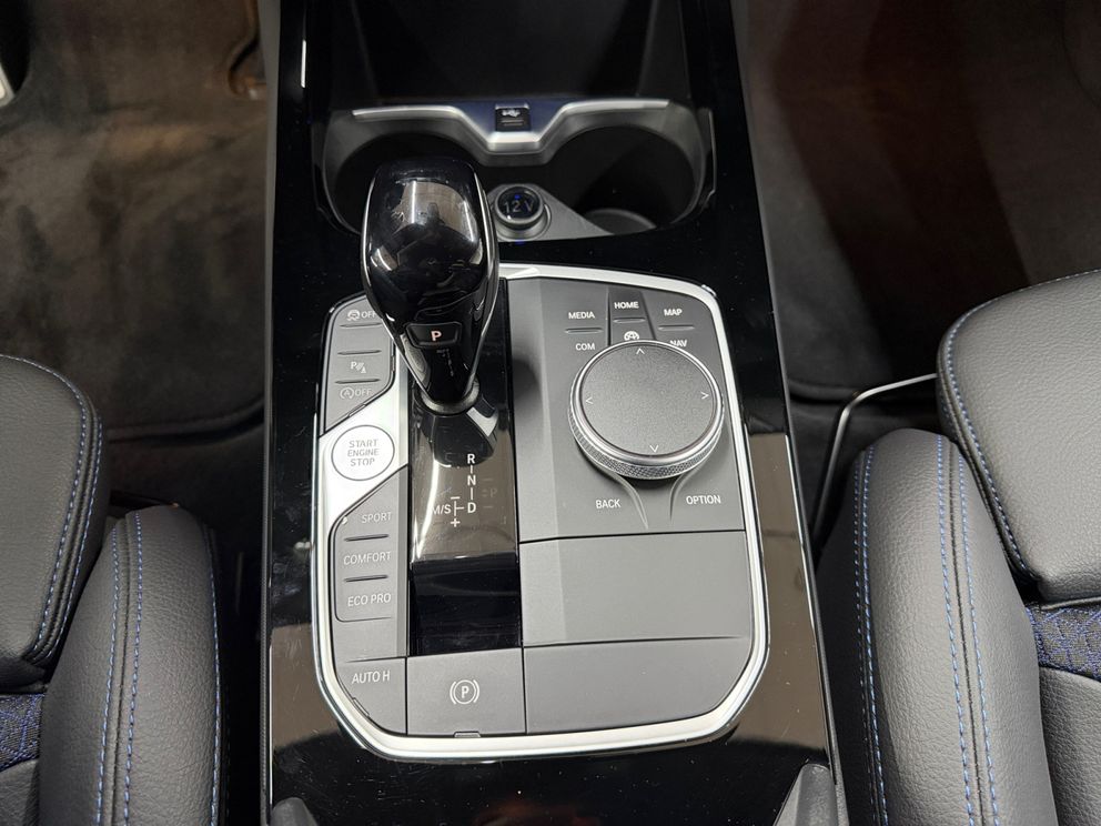 BMW M135 i xDrive M Sport LED+SHZ+Navi+Shadow-Line
